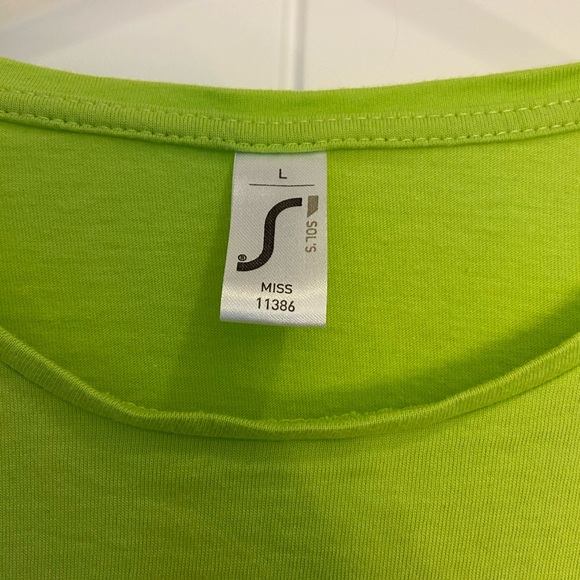 Lime green 30 years birthday t-shirt! Excellent gift. - Picture 2 of 5